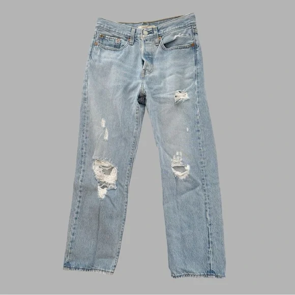Levi’s 501 Wedgie Straight Leg Jeans Distressed - Picture 11 of 12